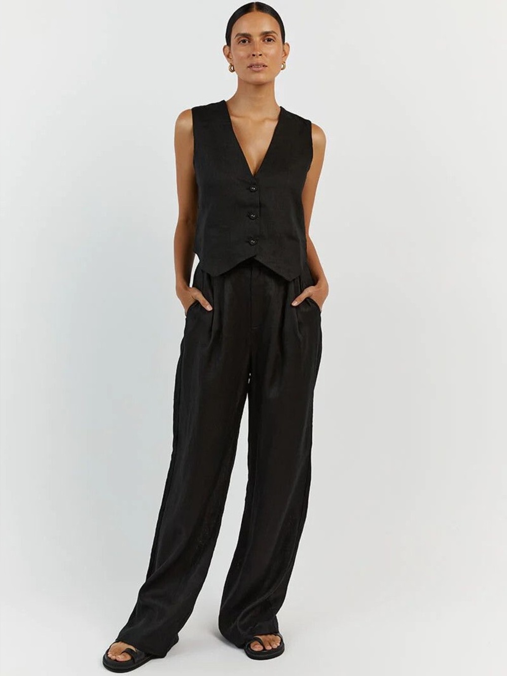 DISSH Banks Linen Vest - Picture 2 of 8